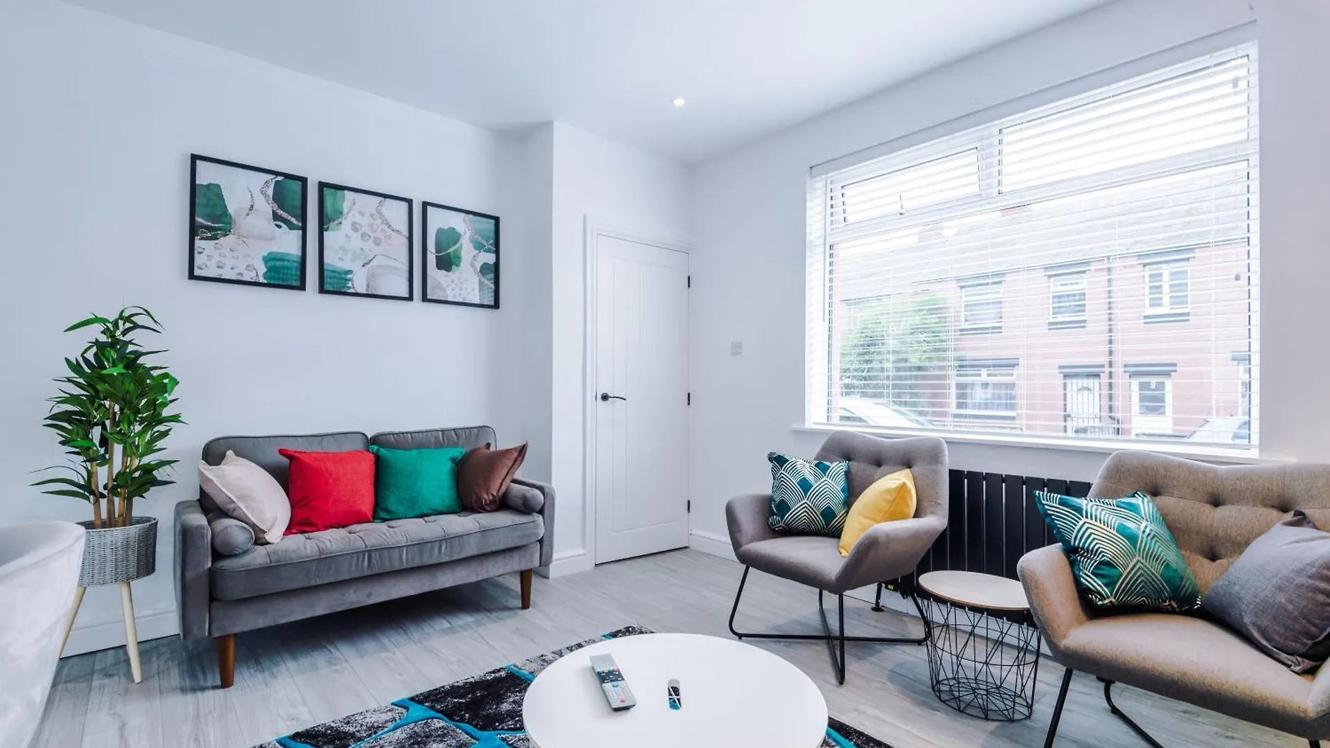 Stunning 3 Bedroom House Near Leeds City Centre With Free Parking 英国