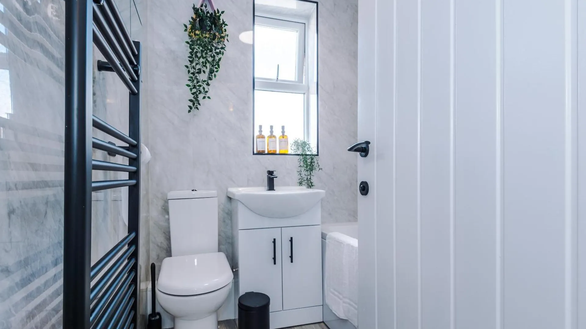 Stunning 3 Bedroom House Near Leeds City Centre With Free Parking 度假居 利兹