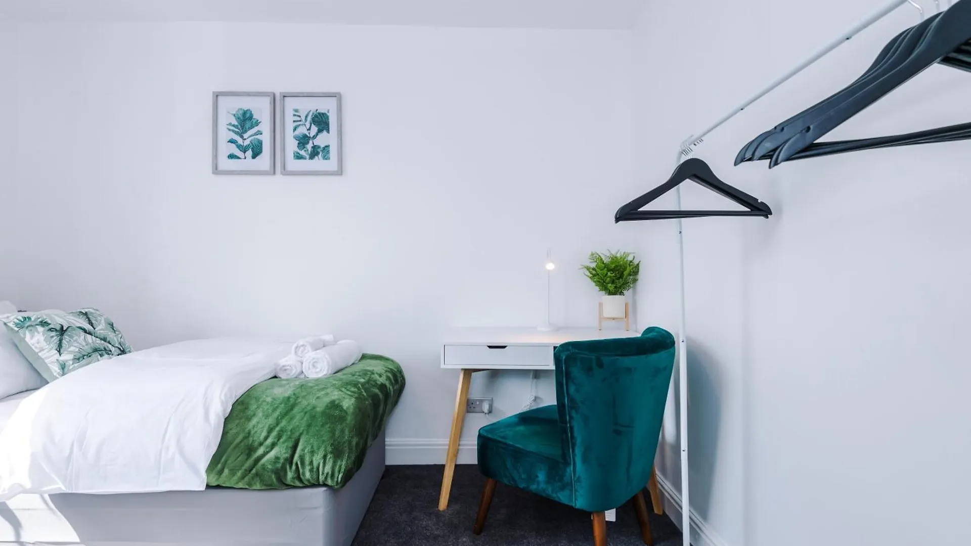 Stunning 3 Bedroom House Near Leeds City Centre With Free Parking 0*, 利兹 英国